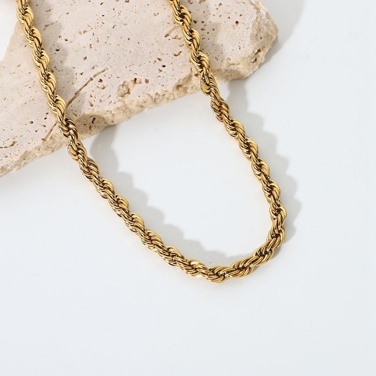 The Cable Twist Necklace | Hewn
