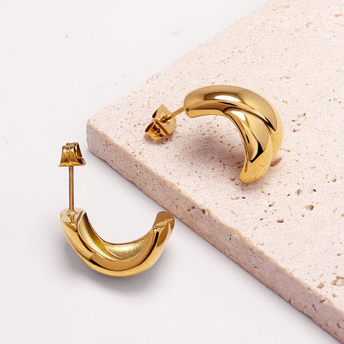 Interlock Stud Earrings | Halo