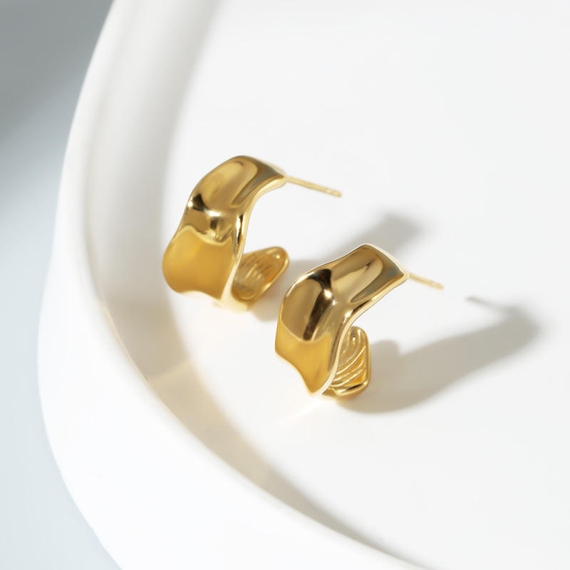 The Sculpt Stud Earrings | Halo
